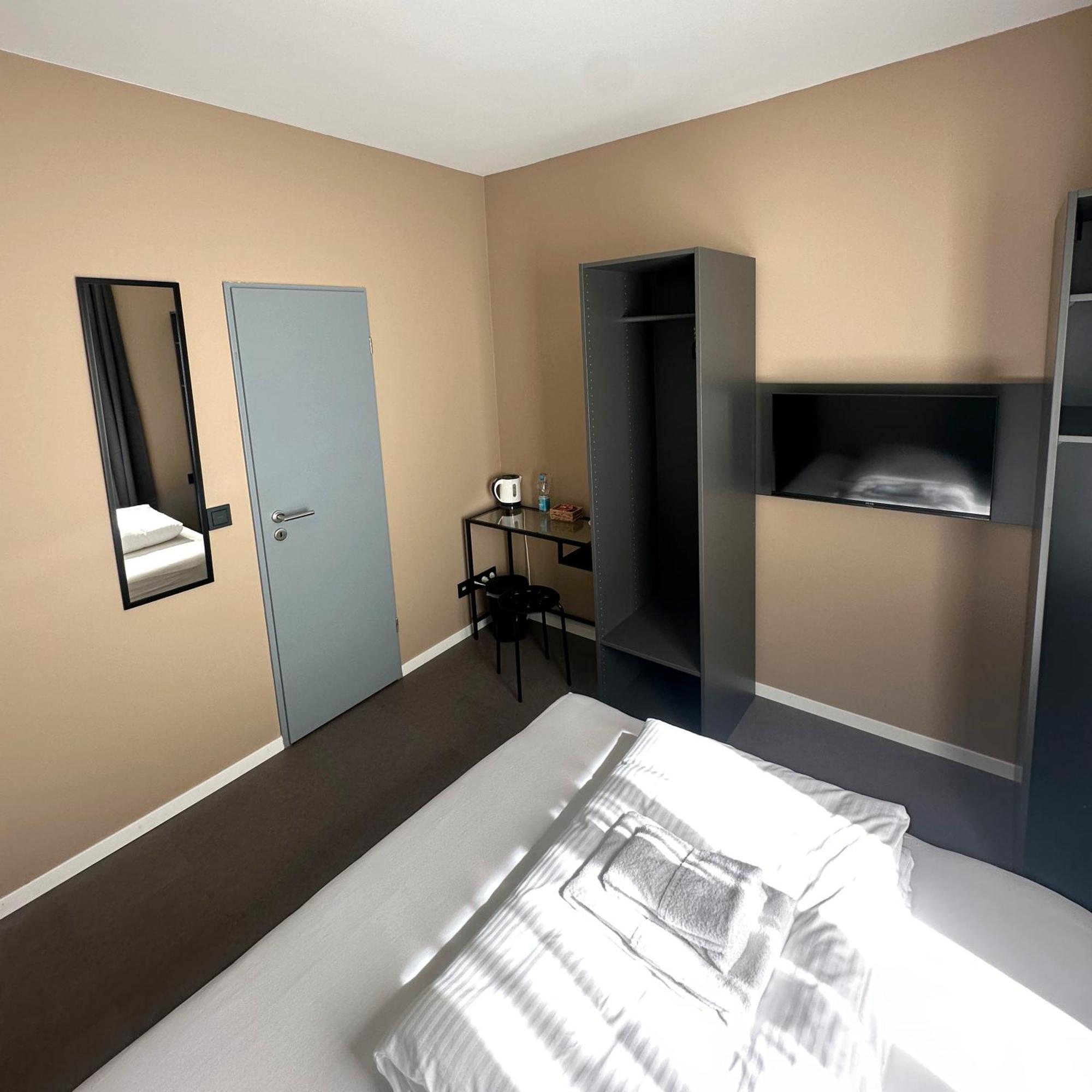 Benztown Hotel Gaestehaus สตุตการ์ต ภายนอก รูปภาพ